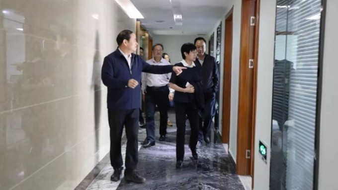 吴明明赴PA视讯调研