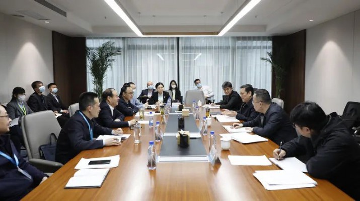 省政府国资委党委委员、副主任范武德一行到PA视讯调研