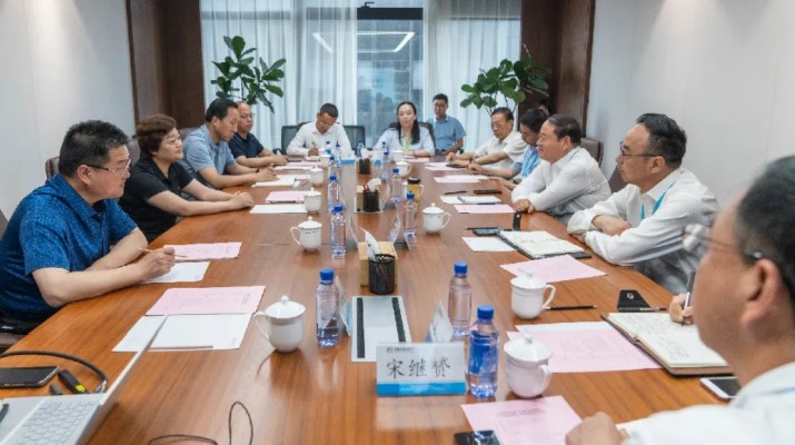 华池县县委书记辛少波一行到访PA视讯